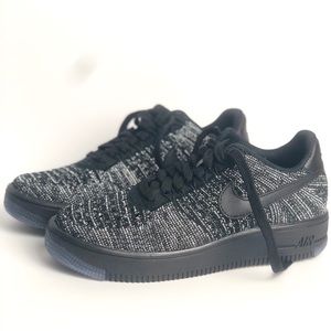 6W Brand New Nike Air Force 1 Flyknit